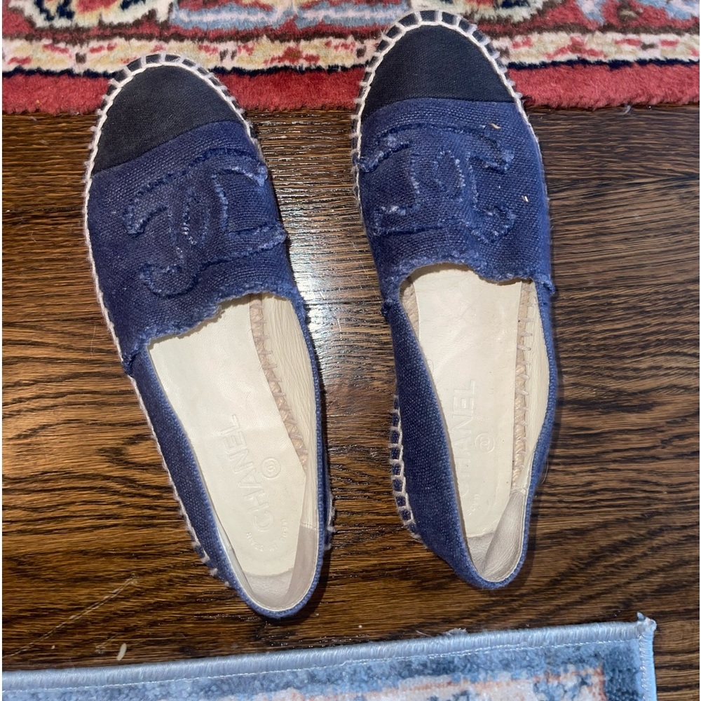 CHANEL Navy Blue Espadrille Flats